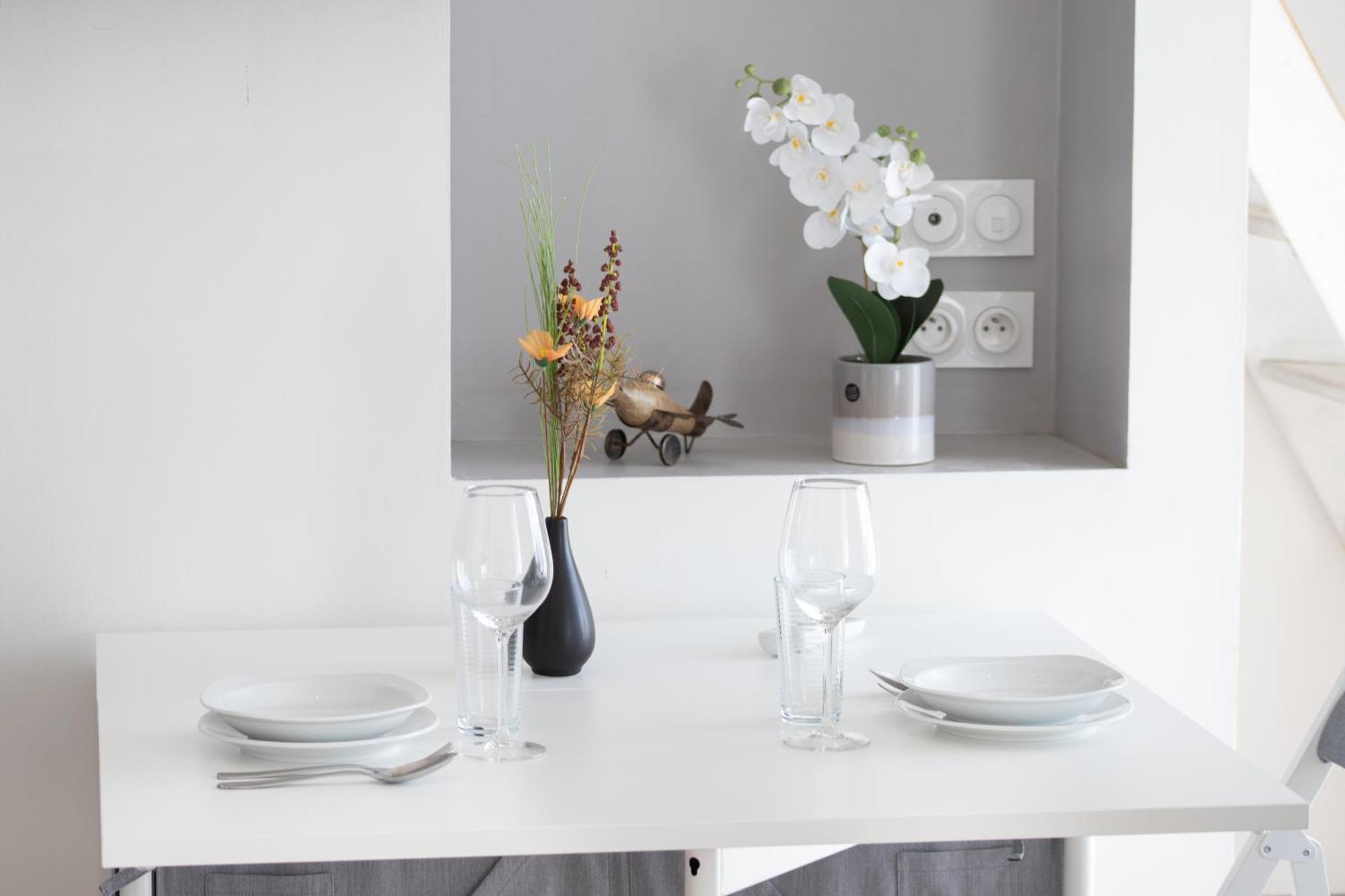 Le Partage Des Eaux - 4 Couchages - Hypercentre - Clim - Wifi * LʼIsle-sur-la-Sorgue