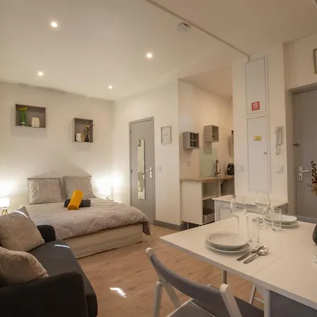Apartamento Le Partage Des Eaux - 4 Couchages - Hypercentre - Clim - Wifi LʼIsle-sur-la-Sorgue Exterior foto