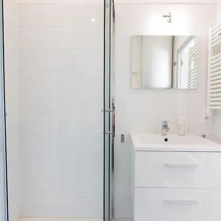 Apartamento Le Partage Des Eaux - 4 Couchages - Hypercentre - Clim - Wifi LʼIsle-sur-la-Sorgue Exterior foto